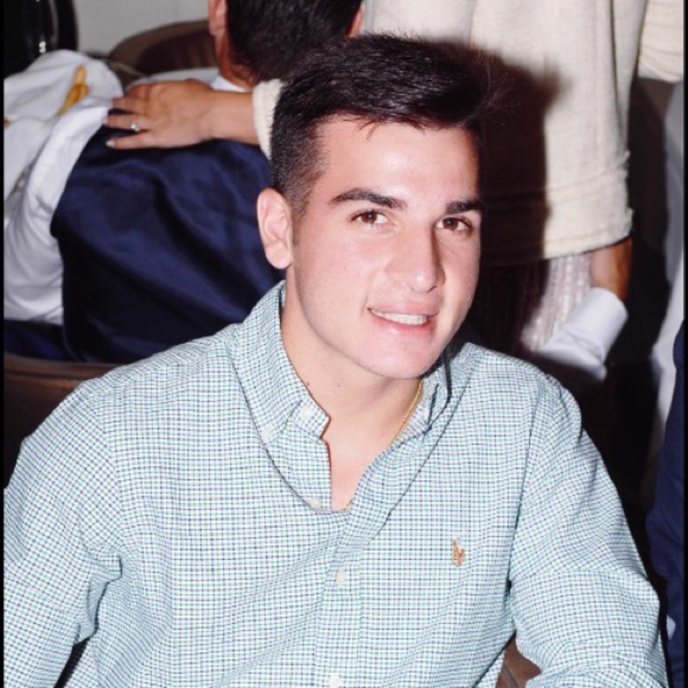 Meet your Posher, Diego